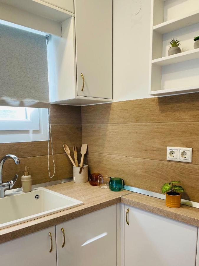 Apartamento Iris Luxury House Agioi Deka  Exterior foto